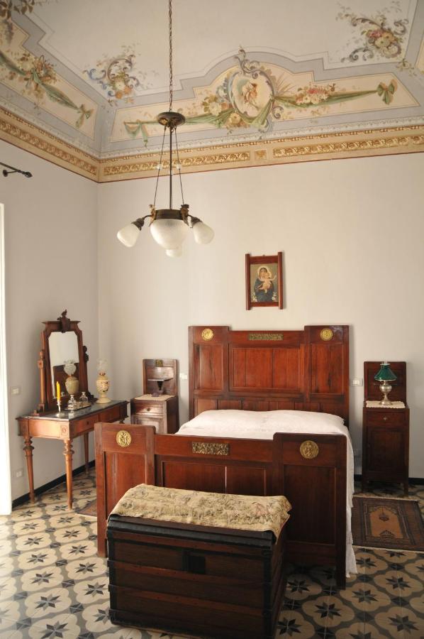 Bed and Breakfast Casa Sipione Papa Модика Экстерьер фото